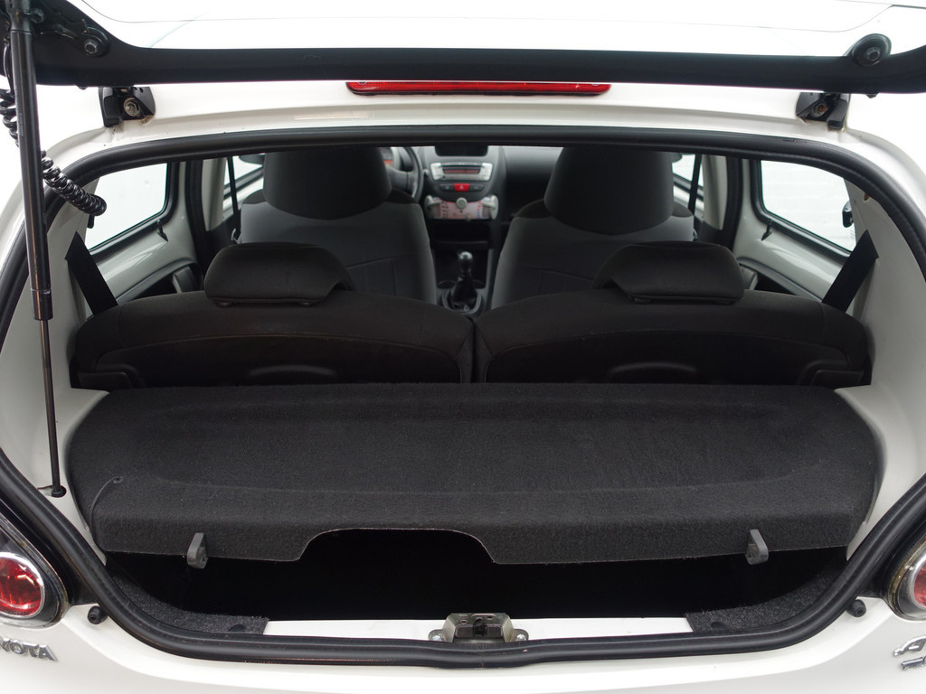 
Toyota Aygo 1.0 VVT-i Now- Airco, 5 Deurs, Facelift Model, Dealer Onderhouden vol									