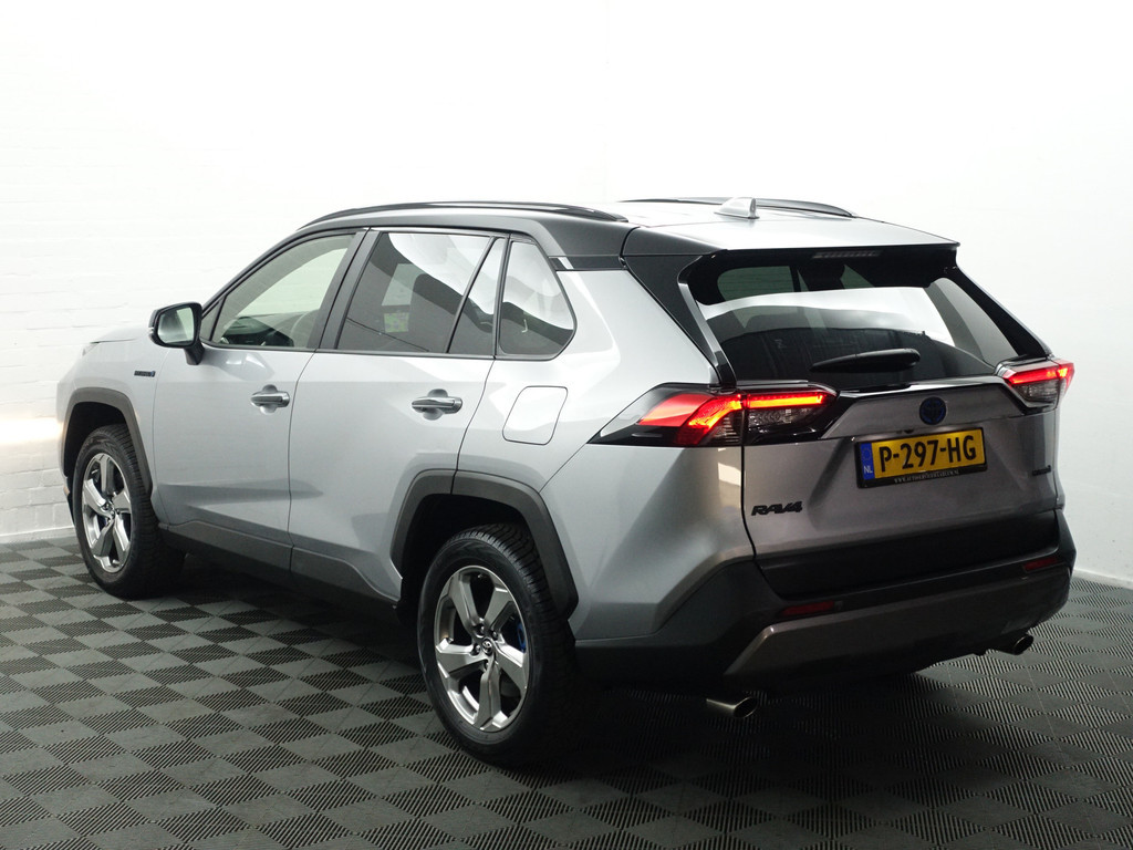 
								Toyota RAV4 2.5 Hybrid Executive- Two Tone, 360 Camera, Memory, Stoelkoeling, Stuur/Stoelverwarming, Xenon Led vol									