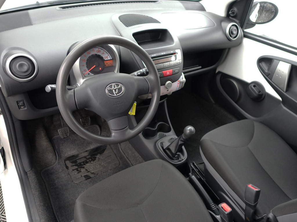 
Toyota Aygo 1.0 VVT-i Now- Airco, 5 Deurs, Facelift Model, Dealer Onderhouden vol									