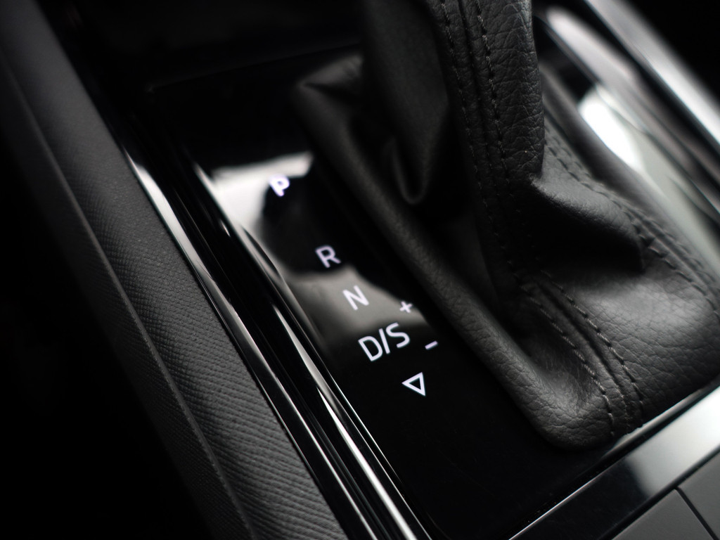 
								Škoda Scala 1.0 TSI Sport Business Edition Aut- CarPlay, Virtual Cockpit, Camera, Ada Cruise, Xenon Led, Stoelverwarming, Premium Sound vol									