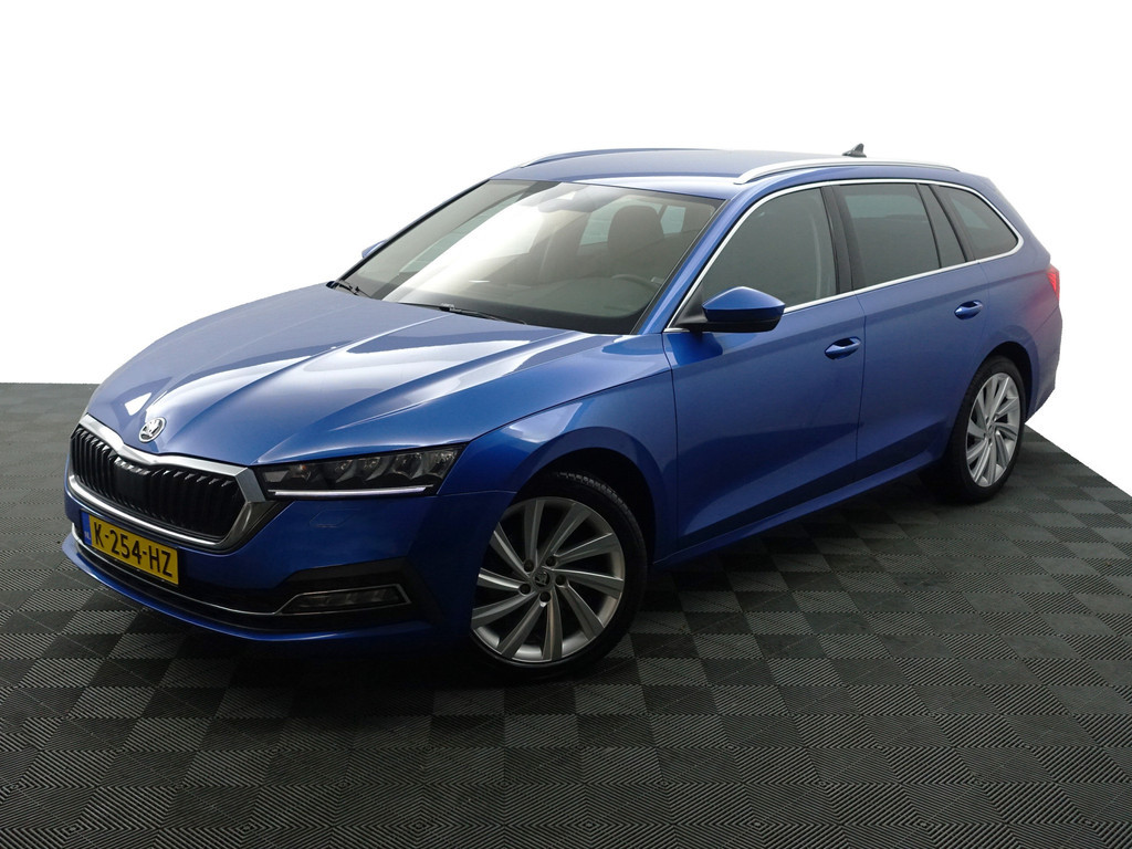 
								Škoda Octavia Combi 1.0 e-TSI Business Edition Plus Aut- Carplay, Sfeerverlichting, Virtual Cockpit, Ada Cruise, Dynamic Select, Sport Interieur vol									