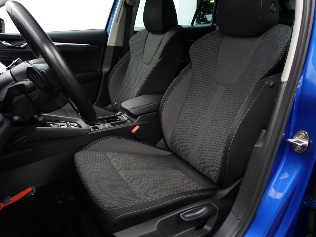 
								Škoda Octavia Combi 1.0 e-TSI Business Edition Plus Aut- Carplay, Sfeerverlichting, Virtual Cockpit, Ada Cruise, Dynamic Select, Sport Interieur vol									