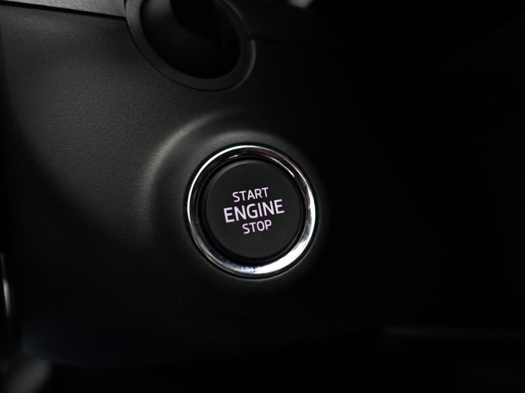 
Škoda Kodiaq 1.5 TSI Sportline Aut- 7 Pers, Panoramadak, Canton Audio, Keyless, CarPlay, Sfeerverlichting, Ada Cruise vol									