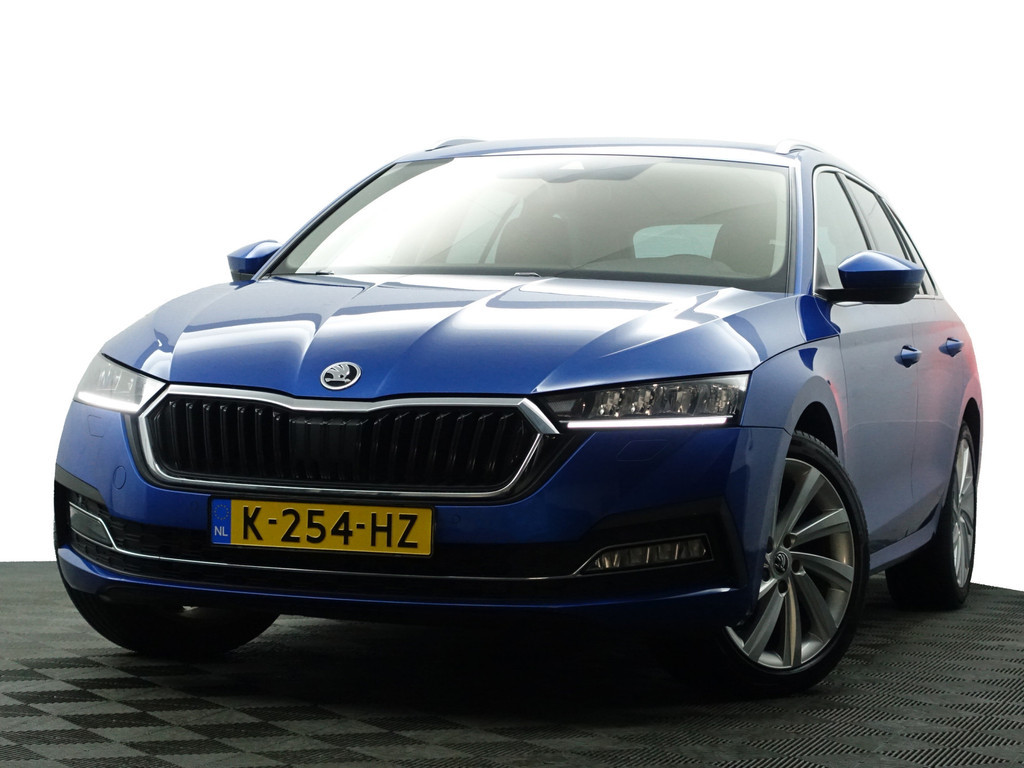 
								Škoda Octavia Combi 1.0 e-TSI Business Edition Plus Aut- Carplay, Sfeerverlichting, Virtual Cockpit, Ada Cruise, Dynamic Select, Sport Interieur vol									