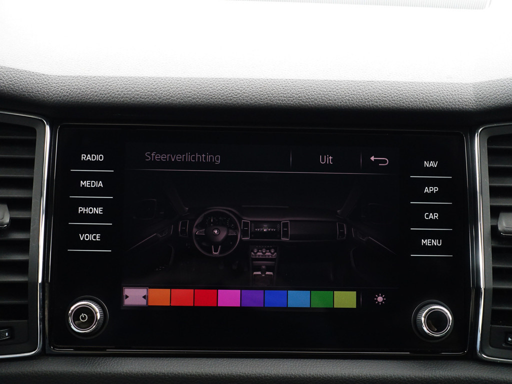 
Škoda Kodiaq 1.5 TSI Sportline Aut- 7 Pers, Panoramadak, Canton Audio, Keyless, CarPlay, Sfeerverlichting, Ada Cruise vol									