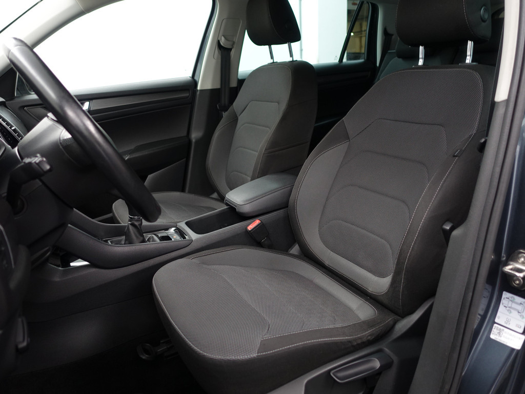 
Škoda Kodiaq 1.4 TSI Ambition Business 7 Pers, Carplay, Xenon led, Keyless, Front Assist, Park Assist, Trekhaak vol									