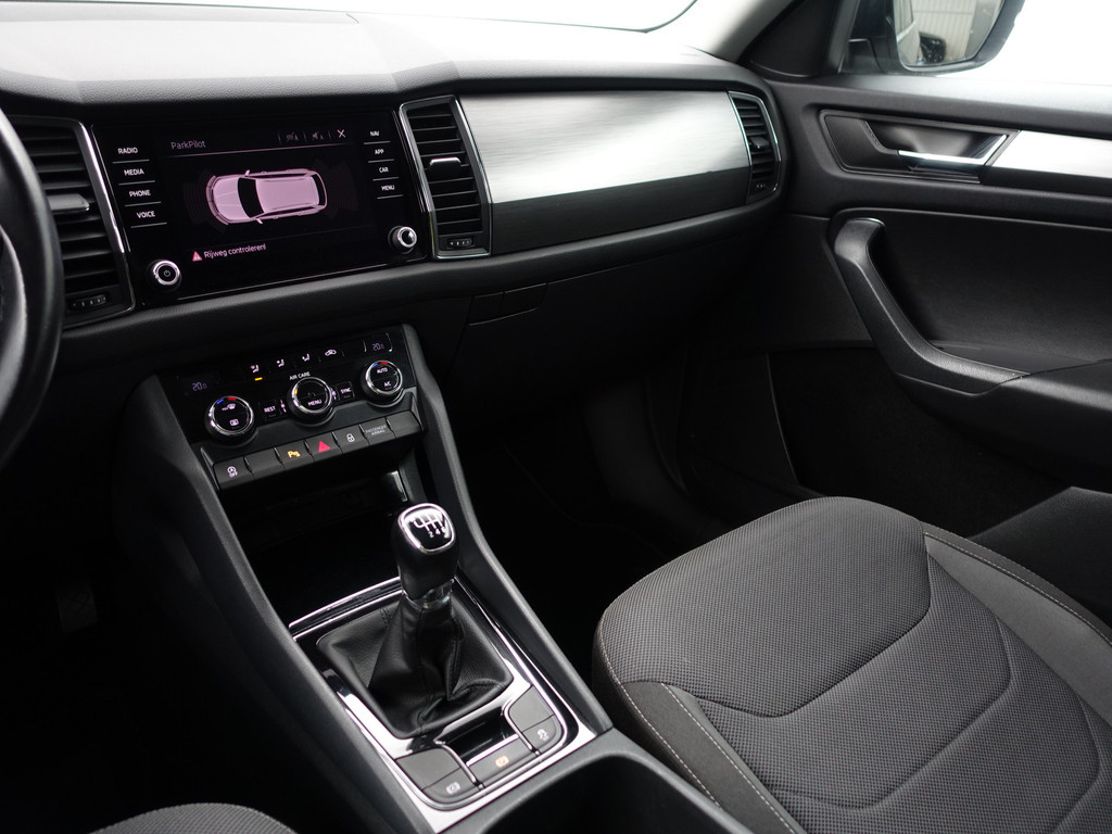 
Škoda Kodiaq 1.4 TSI Ambition Business 7 Pers, Carplay, Xenon led, Keyless, Front Assist, Park Assist, Trekhaak vol									