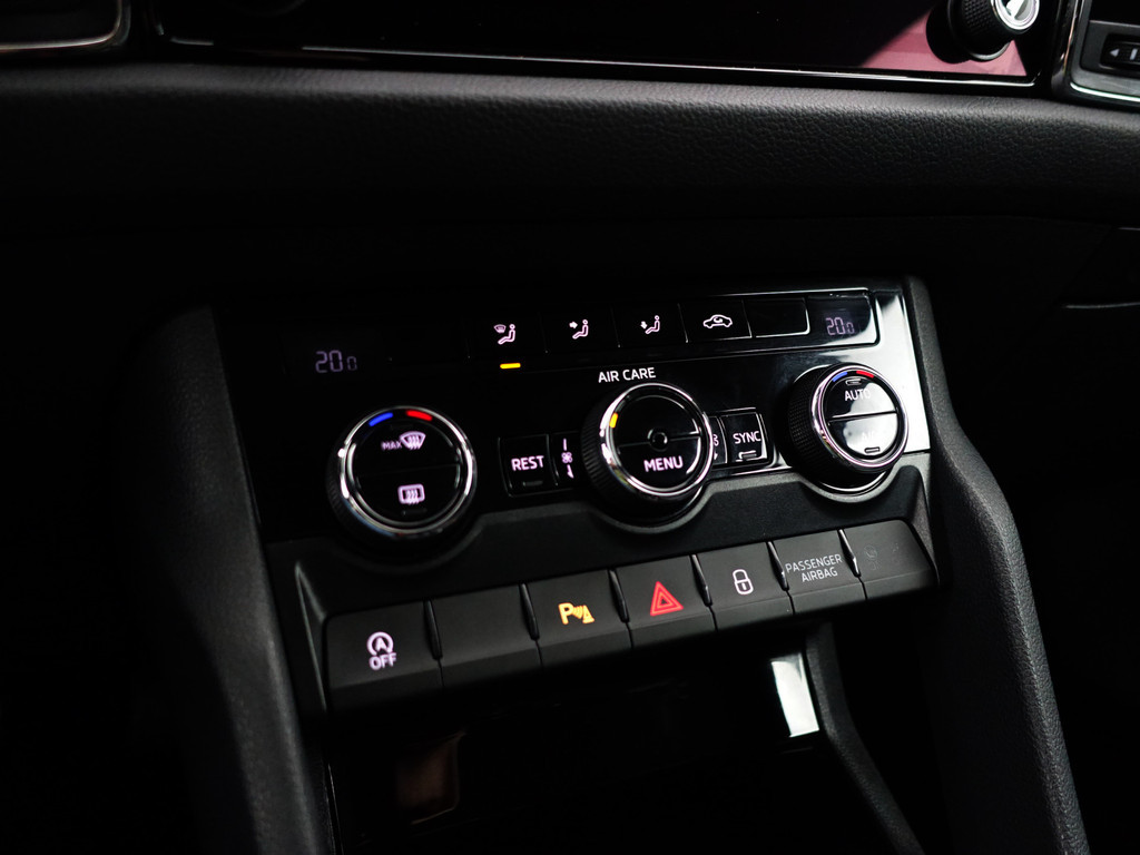 
Škoda Kodiaq 1.4 TSI Ambition Business 7 Pers, Carplay, Xenon led, Keyless, Front Assist, Park Assist, Trekhaak vol									