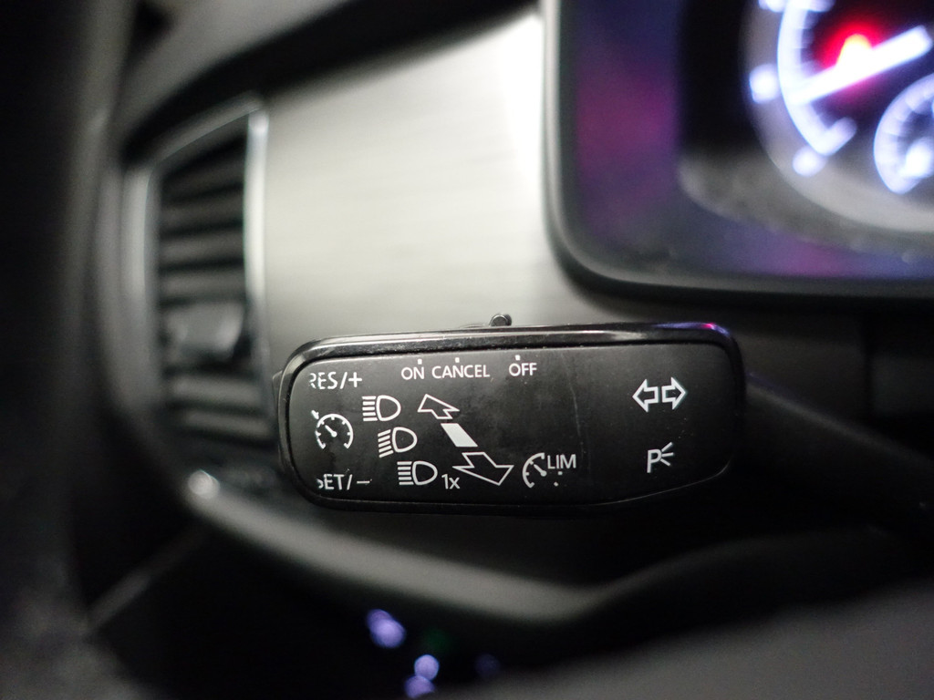 
Škoda Kodiaq 1.4 TSI Sportline- 7 Pers, Sport Leder, Navi, Xenon Led, Carplay, Keyless, Park Assist vol									