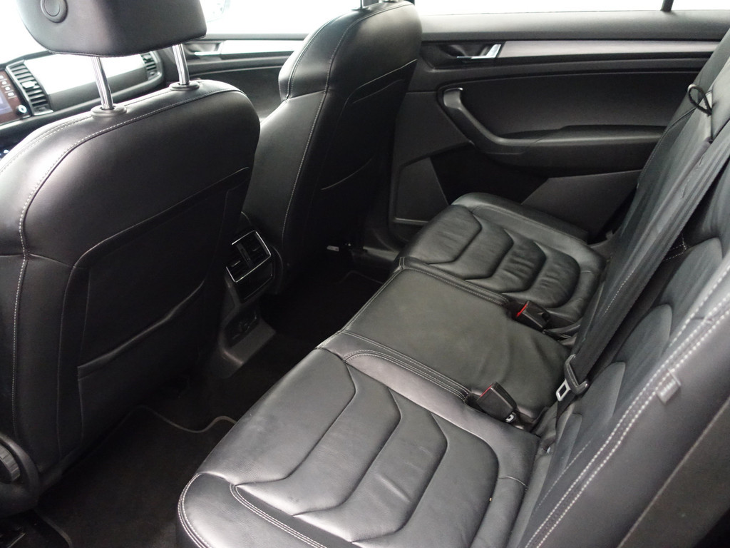 
Škoda Kodiaq 1.4 TSI Sportline- 7 Pers, Sport Leder, Navi, Xenon Led, Carplay, Keyless, Park Assist vol									