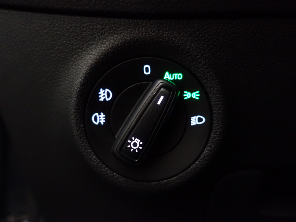 
Škoda Kodiaq 1.4 TSI Sportline- 7 Pers, Sport Leder, Navi, Xenon Led, Carplay, Keyless, Park Assist vol									