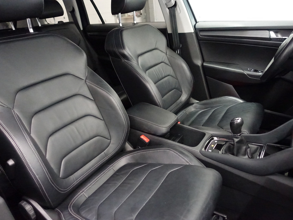 
Škoda Kodiaq 1.4 TSI Sportline- 7 Pers, Sport Leder, Navi, Xenon Led, Carplay, Keyless, Park Assist vol									