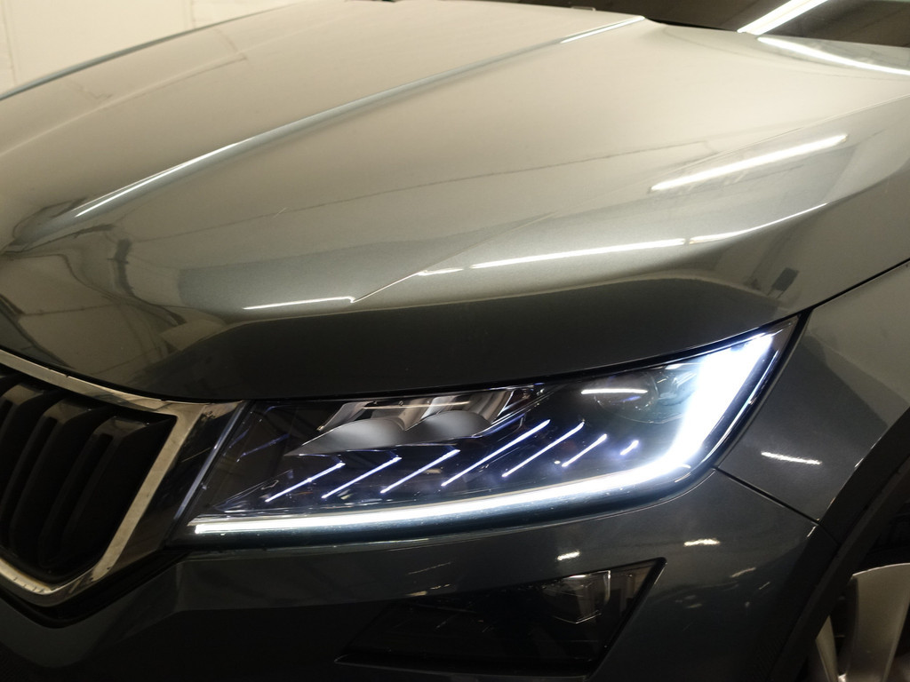 
Škoda Kodiaq 1.4 TSI Sportline- 7 Pers, Sport Leder, Navi, Xenon Led, Carplay, Keyless, Park Assist vol									