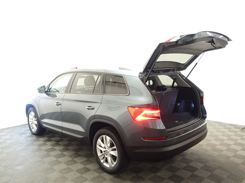 
Škoda Kodiaq 1.4 TSI Sportline- 7 Pers, Sport Leder, Navi, Xenon Led, Carplay, Keyless, Park Assist vol									