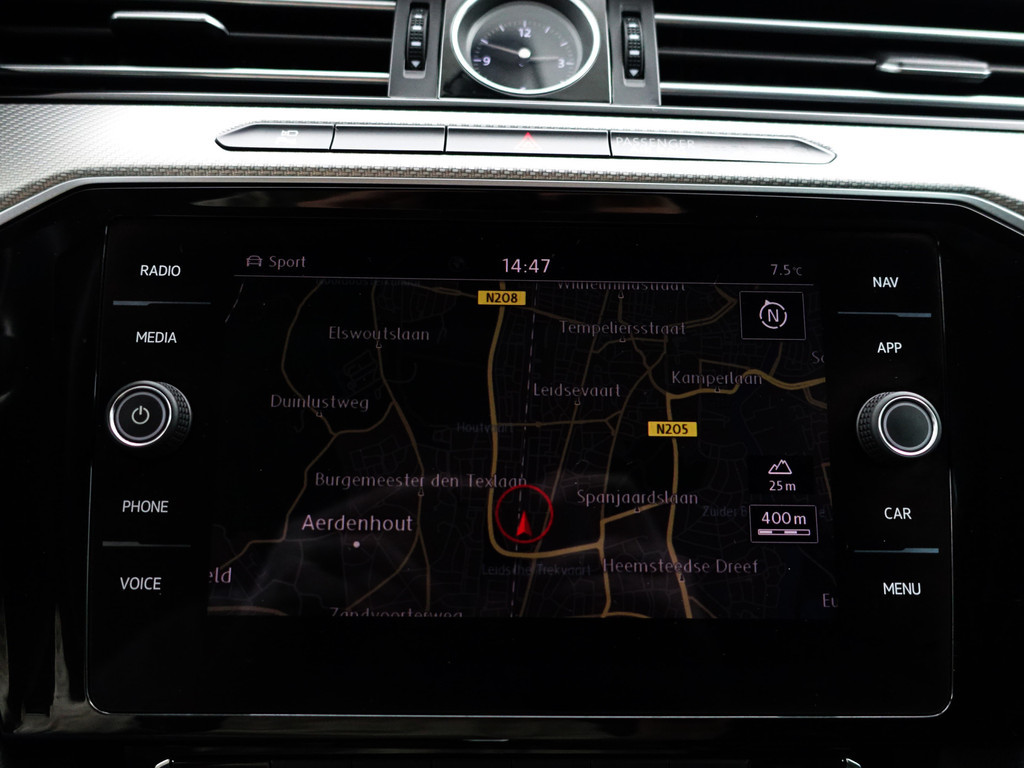 
Volkswagen Arteon 1.5 TSI 180pk R Line Aut- Panodak, Virtual Cockpit, Stoel Massage, 360 Camera, Keyless, Sfeerverlichting vol									