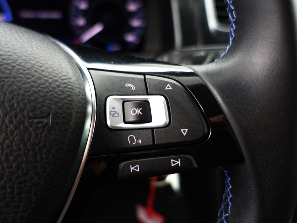 
								Volkswagen e-Golf Highline+ Aut- Dynaudio, Park Assist, Carplay, Navi, Virtual Cockpit, Xenon Led, Dynamic Select vol									