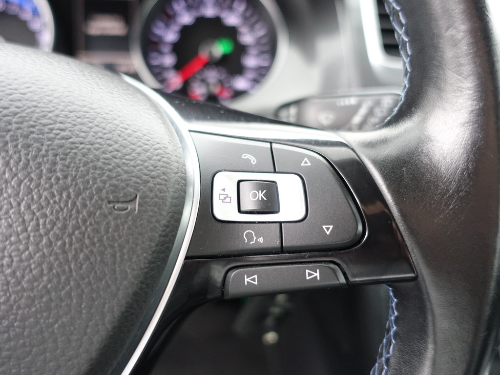 
Volkswagen e-Golf Highline Aut- Xenon Led, Carplay, Navi, Clima, Dynamic Select, Cruise vol									