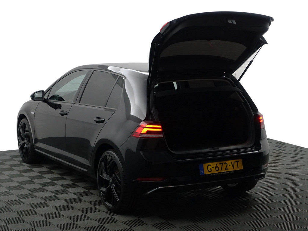 
Volkswagen e-Golf Highline Aut- CarPlay, Dynamic Select, Park Assist, Led, Stoelverwarming, Ada Cruise, Clima vol									