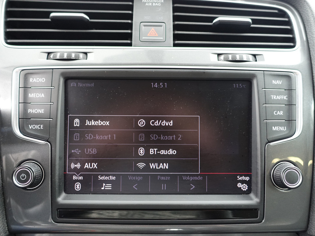 
Volkswagen e-Golf Highline Aut- Xenon Led, Carplay, Navi, Clima, Dynamic Select, Cruise vol									