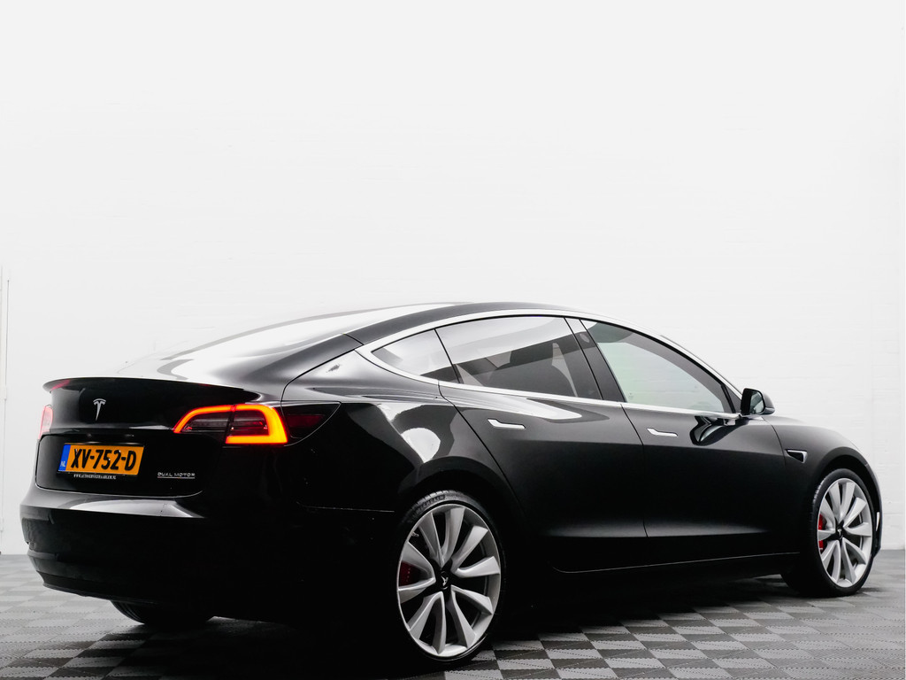
Tesla Model 3 Performance S Dual Motor Aut- Panoramadak, Autopilot, Comfort Leder, Carbon Parts vol									