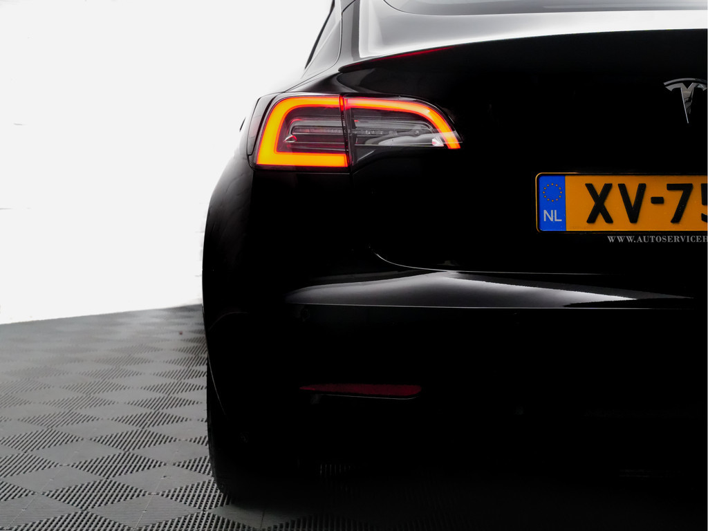 
Tesla Model 3 Performance S Dual Motor Aut- Panoramadak, Autopilot, Comfort Leder, Carbon Parts vol									