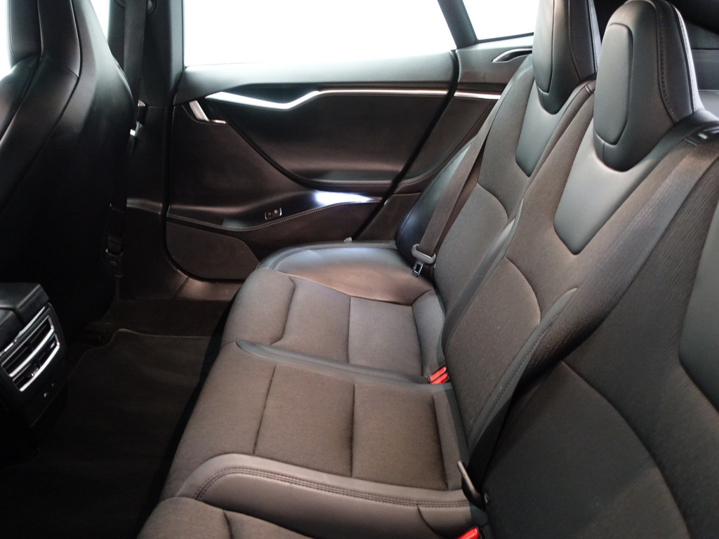 
Tesla Model S 75D Performance Pack Panodak, Enhanced Autopilot, Premium Connectivity, Autopilot 2.5, Luchtvering vol									