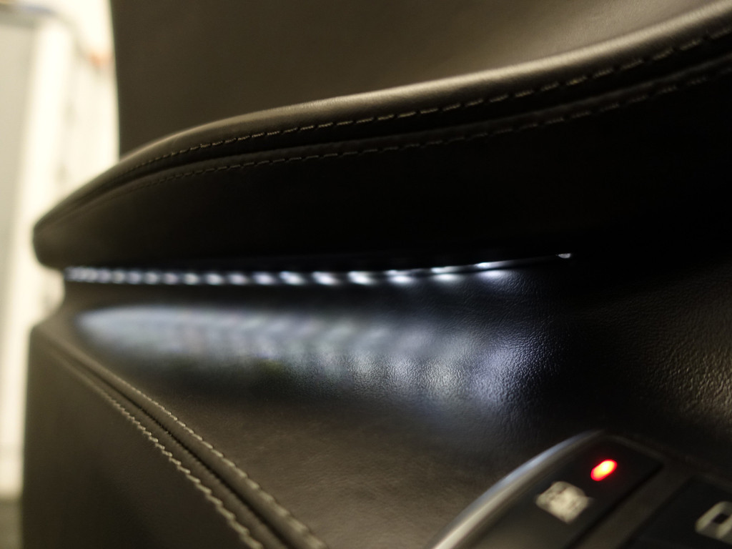 
Tesla Model S 75 320Pk Performance S Black Pack- Panodak, Enhanced Autopilot, Premium Connectivity, Sfeerverlichting, Alcantara Inleg vol									