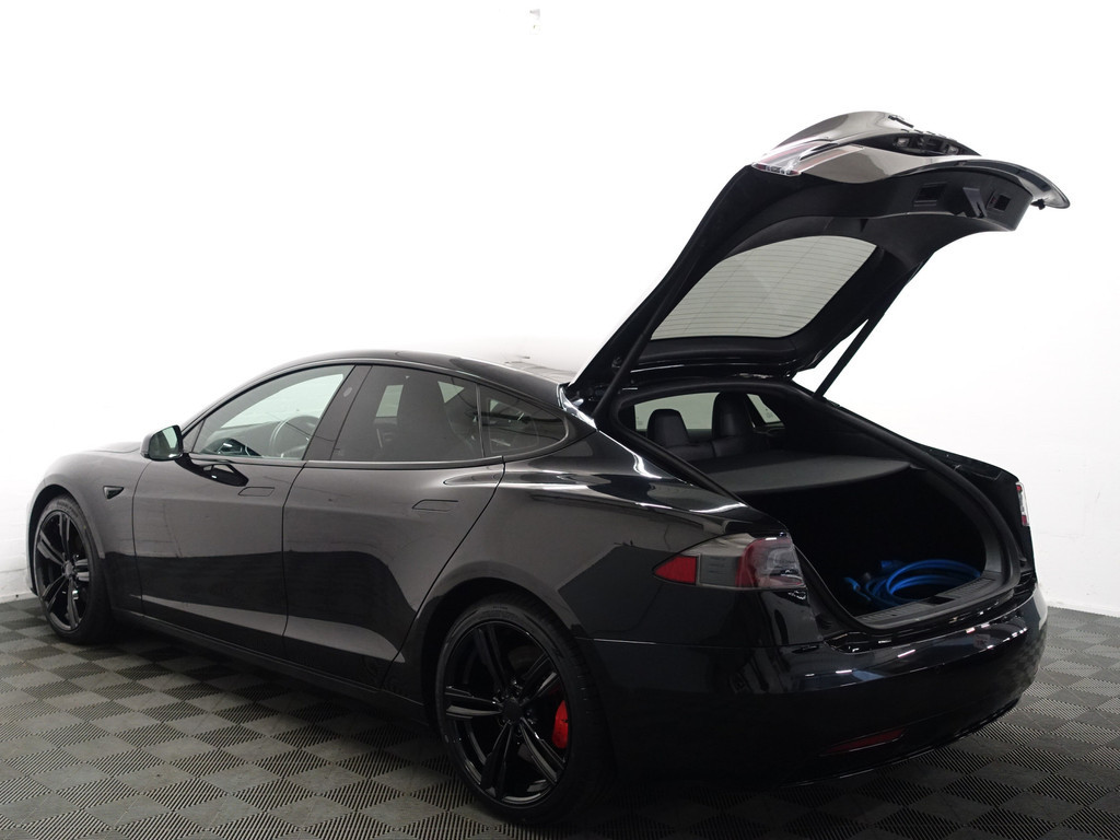 
Tesla Model S 75 320Pk Performance S Black Pack- Panodak, Enhanced Autopilot, Premium Connectivity, Sfeerverlichting, Alcantara Inleg vol									