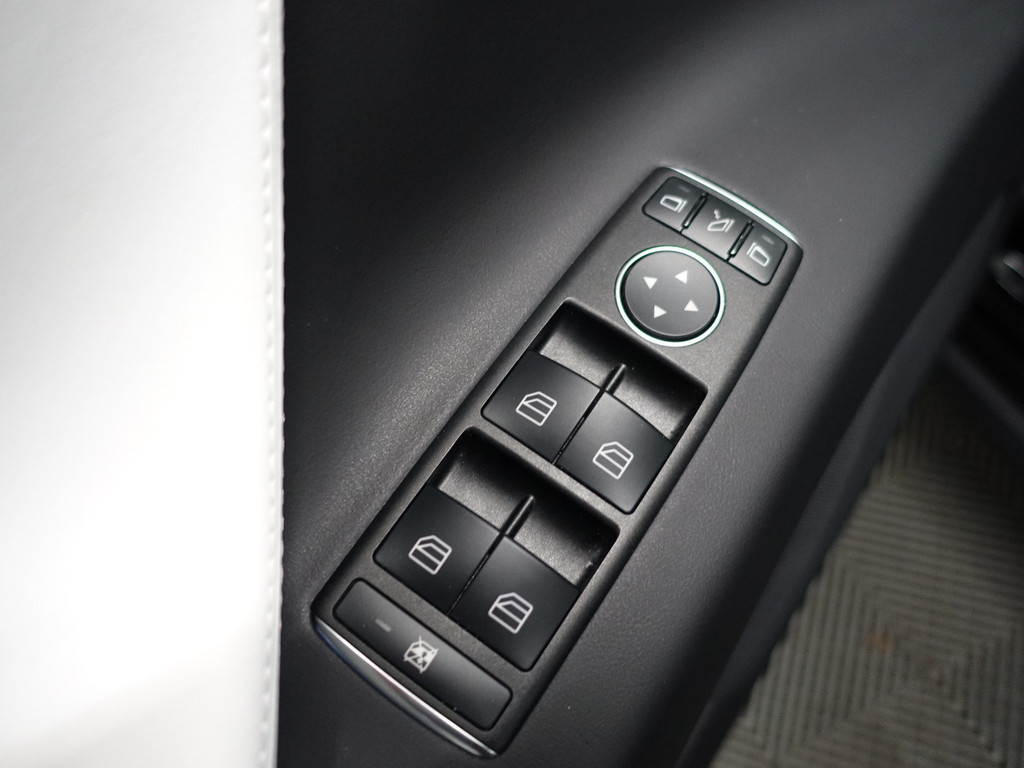 
Tesla Model X 100D Performance 6 Pers Aut- Autopilot 2.5, Luchtvering, Stuurverwarming, Premium connectivity, Alcantara Pakket vol									