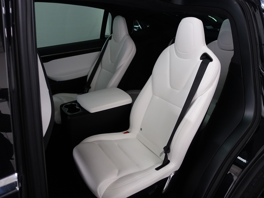 
Tesla Model X 100D Performance 6 Pers Aut- Autopilot 2.5, Luchtvering, Stuurverwarming, Premium connectivity, Alcantara Pakket vol									
