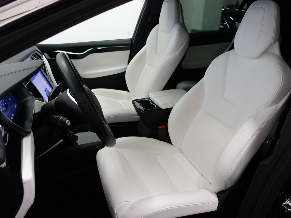 
Tesla Model X 100D Performance 6 Pers Aut- Autopilot 2.5, Luchtvering, Stuurverwarming, Premium connectivity, Alcantara Pakket vol									