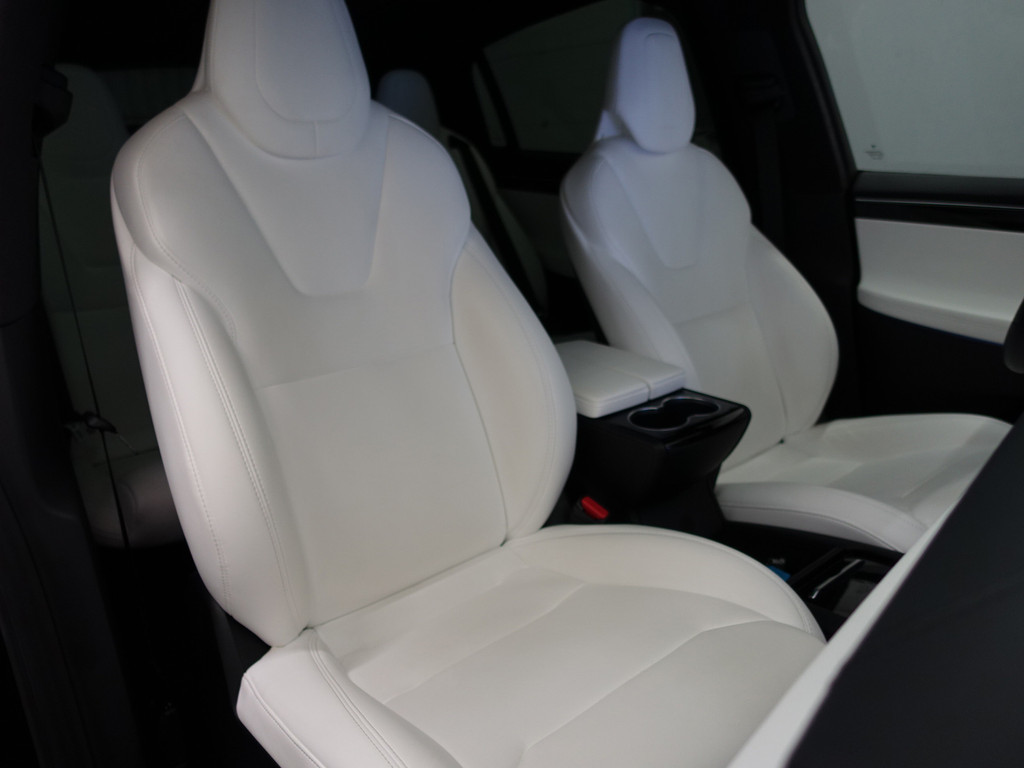 
Tesla Model X 100D Performance 6 Pers Aut- Autopilot 2.5, Luchtvering, Stuurverwarming, Premium connectivity, Alcantara Pakket vol									