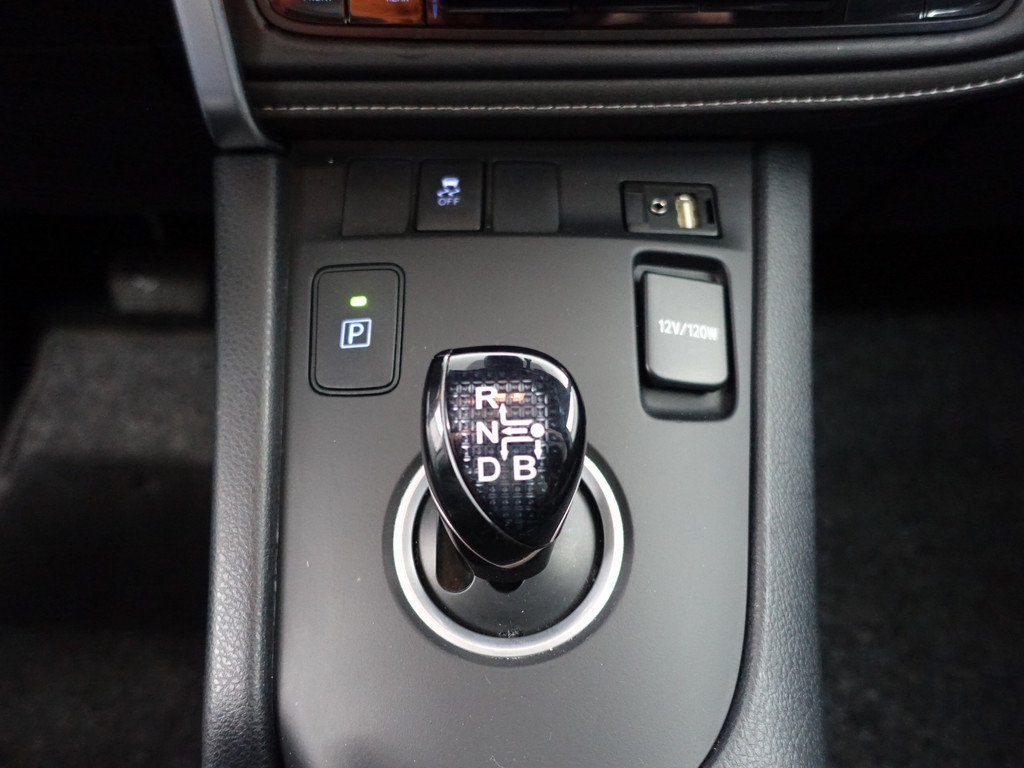 
Toyota Auris Touring Sports 1.8 Hybrid Dynamic Aut- Comfort Interieur, Camera, Navi, Cruise, Clima, Lane Assist vol									