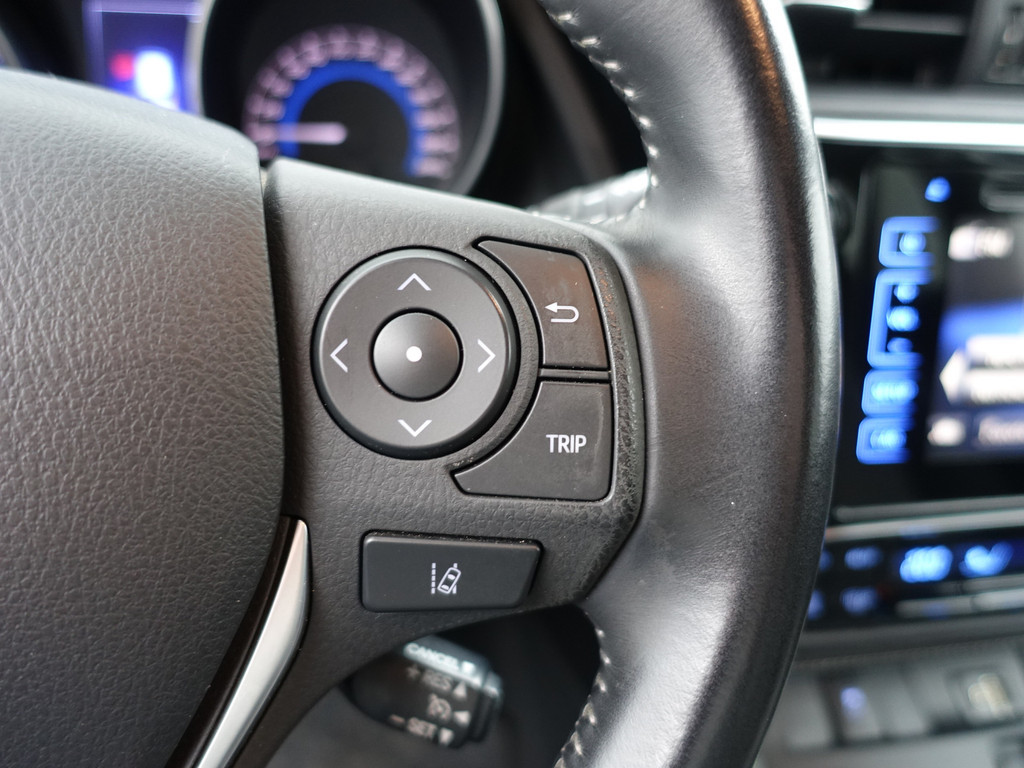 
Toyota Auris Touring Sports 1.8 Hybrid Dynamic Aut- Comfort Interieur, Camera, Navi, Cruise, Clima, Lane Assist vol									