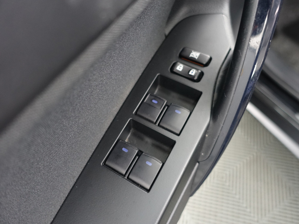 
Toyota Auris Touring Sports 1.8 Hybrid Dynamic Aut- Comfort Interieur, Camera, Navi, Cruise, Clima, Lane Assist vol									