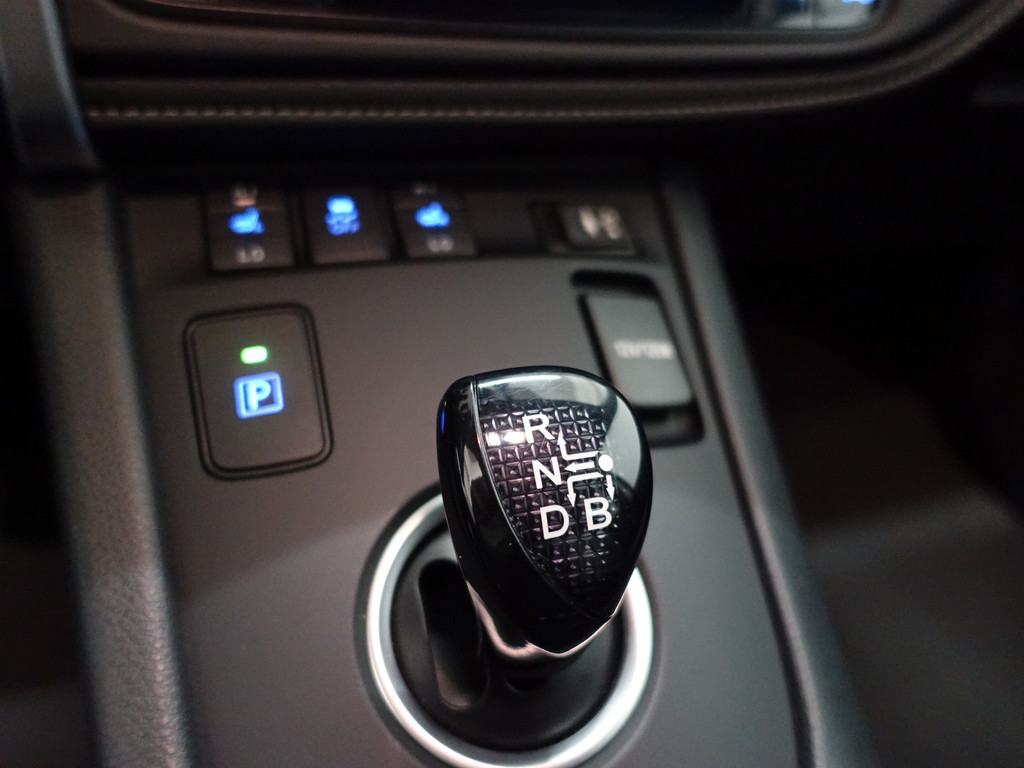 
Toyota Auris Touring Sports 1.8 Hybrid Dynamic Aut- Lane Assist, Navi, Camera, Clima, Park Assist, Cruise vol									