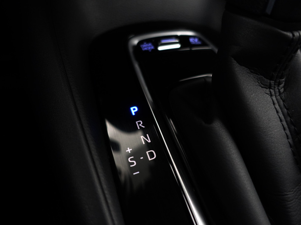 
Toyota Corolla Touring Sports 2.0 Hybrid Business Plus Aut- Ada Cruise, Lane Assist, Xenon Led, Camera, Stoelverwarming, Navi, Comfort Interieur vol									