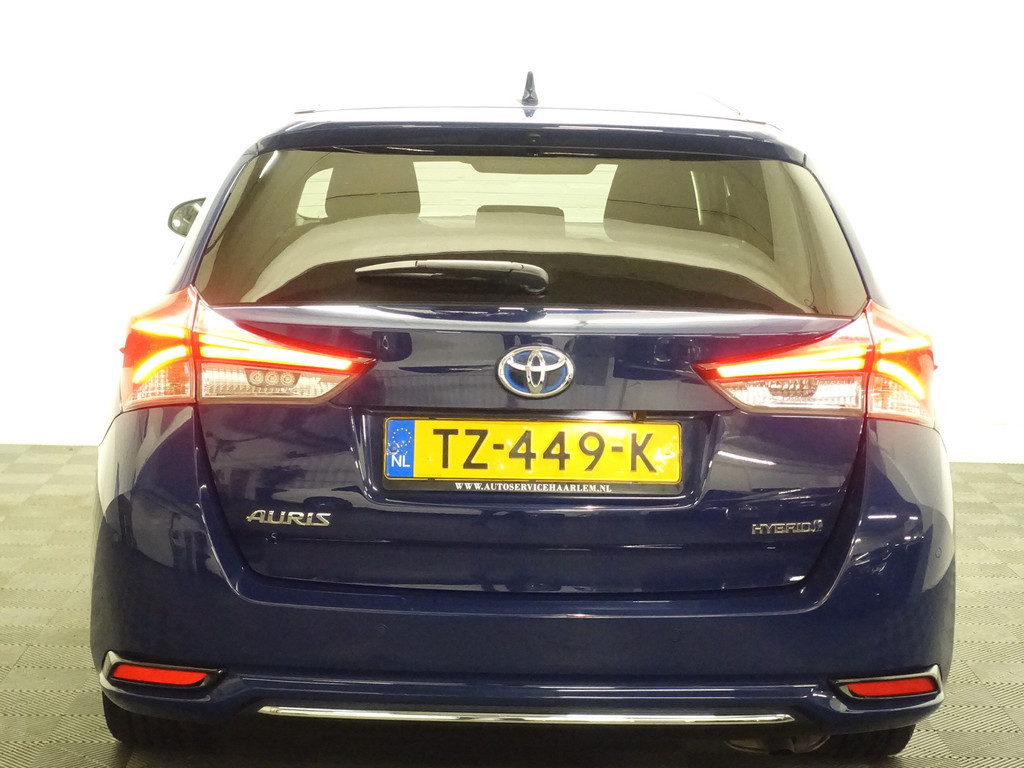 
Toyota Auris Touring Sports 1.8 Hybrid Dynamic Aut- Lane Assist, Navi, Camera, Clima, Park Assist, Cruise vol									