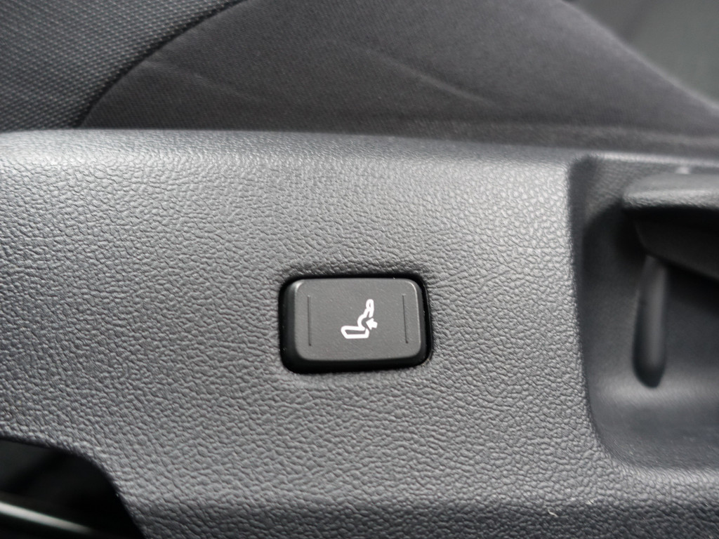 
Toyota Corolla Touring Sports 2.0 Hybrid Business Plus Aut- Ada Cruise, Lane Assist, Xenon Led, Camera, Stoelverwarming, Navi, Comfort Interieur vol									