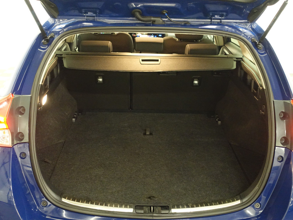 
Toyota Auris Touring Sports 1.8 Hybrid Dynamic Aut- Lane Assist, Navi, Camera, Clima, Park Assist, Cruise vol									