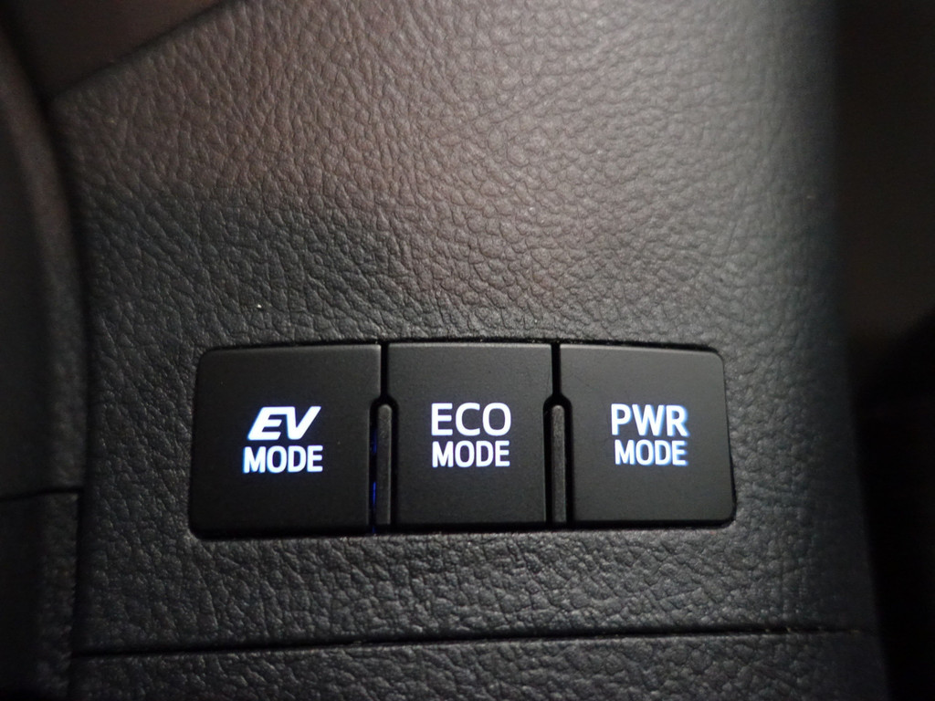 
Toyota Auris Touring Sports 1.8 Hybrid Dynamic Aut- Lane Assist, Navi, Camera, Clima, Park Assist, Cruise vol									