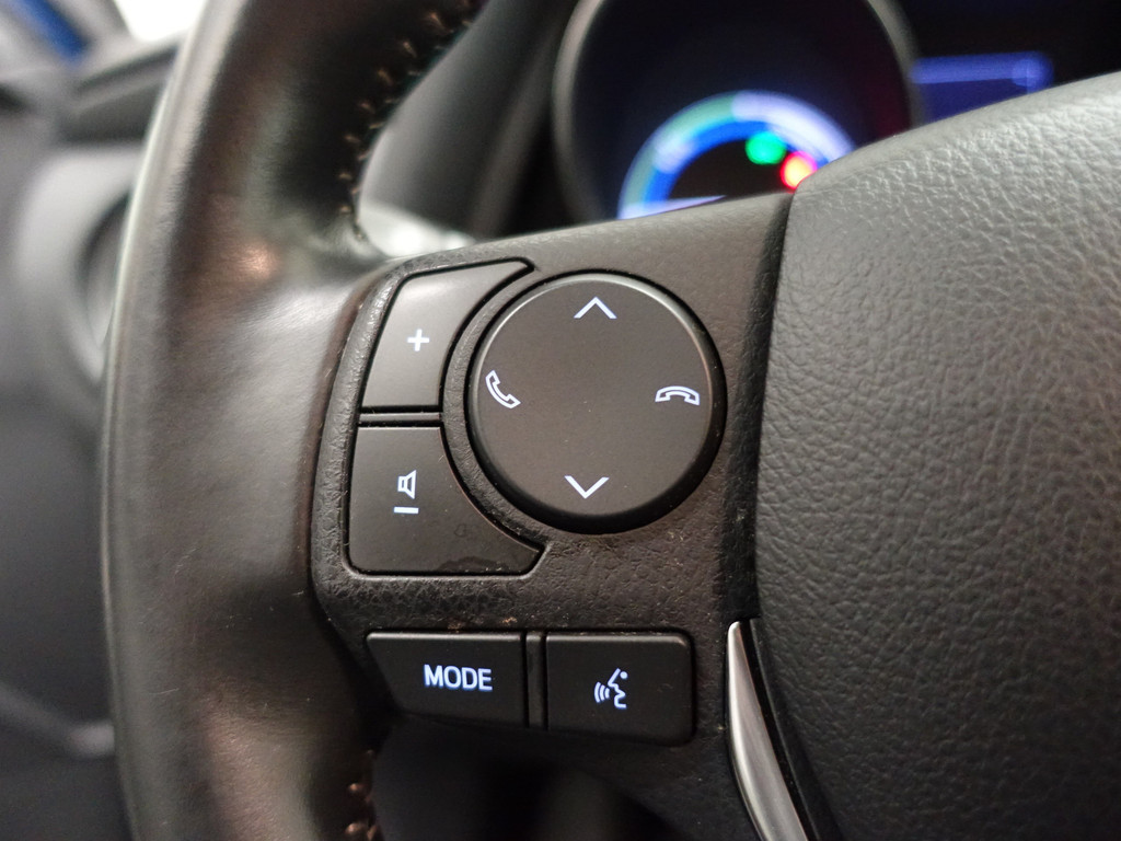 
Toyota Auris Touring Sports 1.8 Hybrid Dynamic Aut- Lane Assist, Navi, Camera, Clima, Park Assist, Cruise vol									