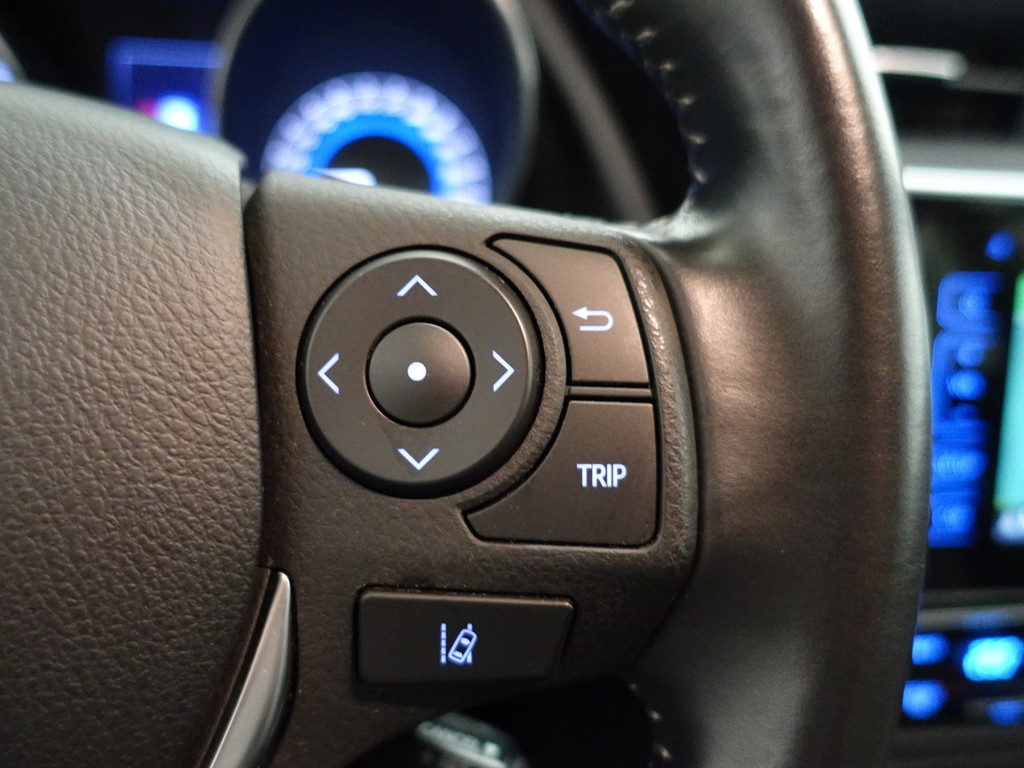 
Toyota Auris Touring Sports 1.8 Hybrid Dynamic Aut- Lane Assist, Navi, Camera, Clima, Park Assist, Cruise vol									