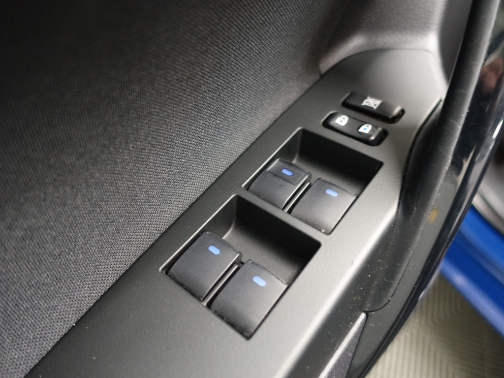 
Toyota Auris Touring Sports 1.8 Hybrid Dynamic Aut- Lane Assist, Navi, Camera, Clima, Park Assist, Cruise vol									