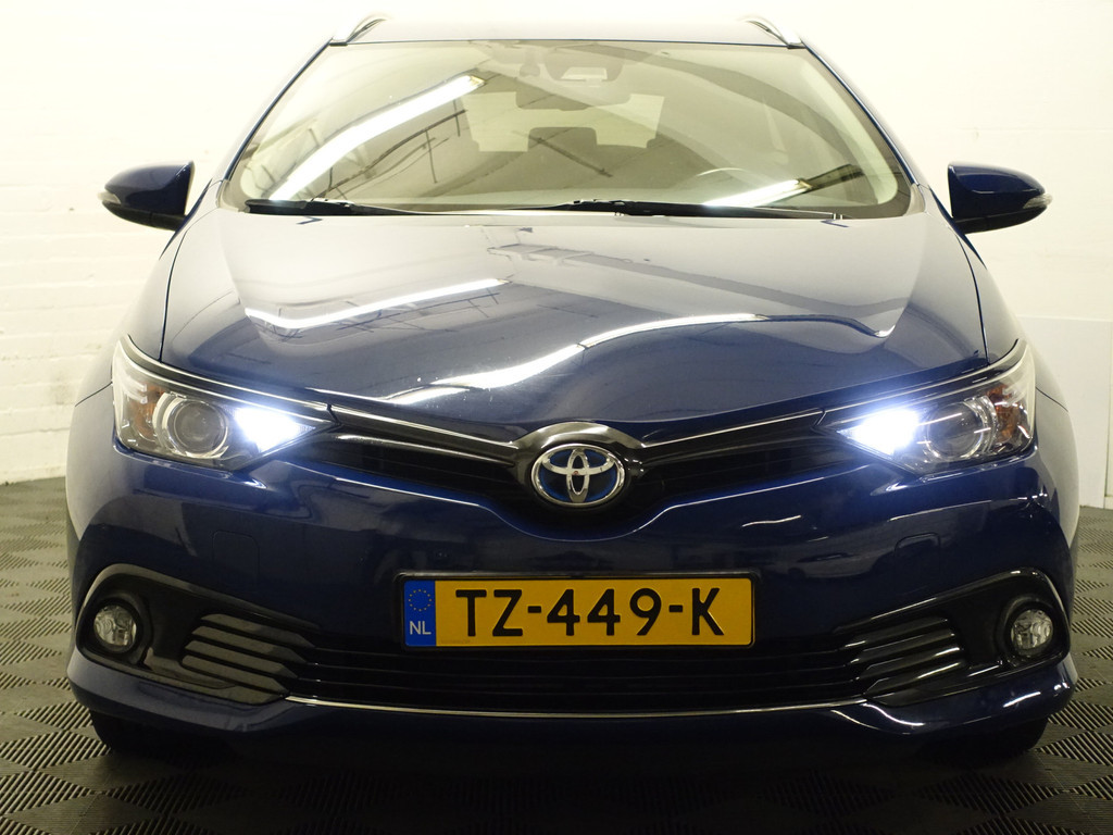 
Toyota Auris Touring Sports 1.8 Hybrid Dynamic Aut- Lane Assist, Navi, Camera, Clima, Park Assist, Cruise vol									