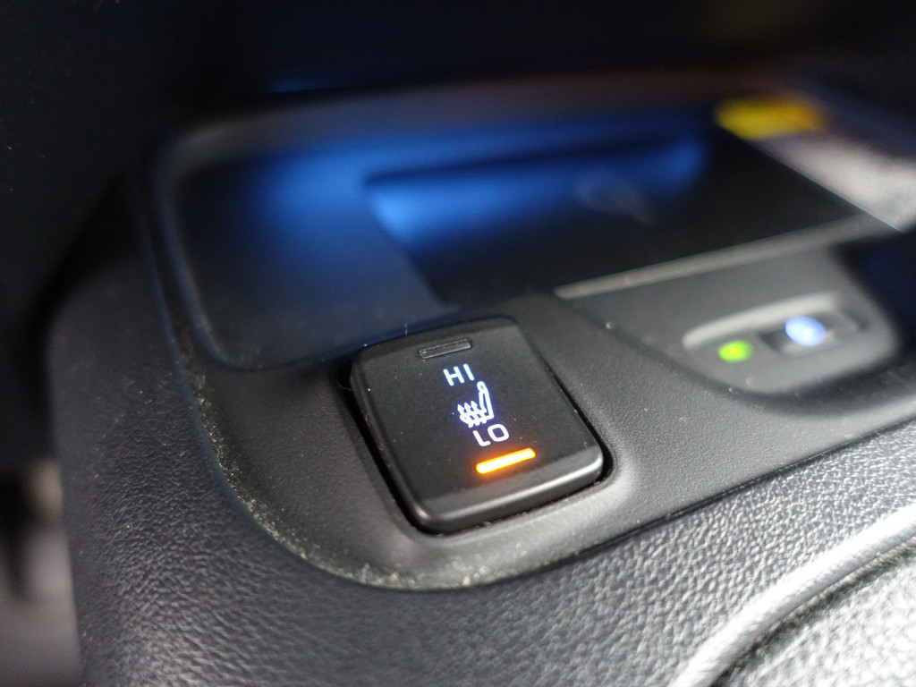 
Toyota Corolla Touring Sports 1.8 Hybrid Business Intro Head Up, Camera, Navi, Stoellverwarming, Clima, Comfort Interieur vol									