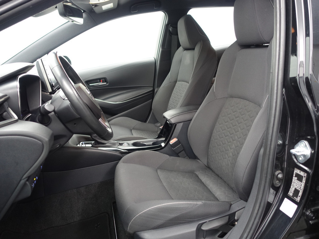 
Toyota Corolla Touring Sports 1.8 Hybrid Business Intro Head Up, Camera, Navi, Stoellverwarming, Clima, Comfort Interieur vol									