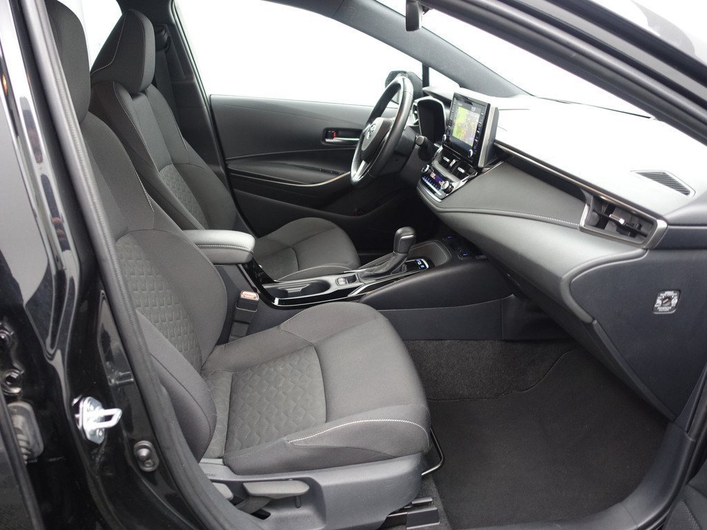 
Toyota Corolla Touring Sports 1.8 Hybrid Business Intro Head Up, Camera, Navi, Stoellverwarming, Clima, Comfort Interieur vol									