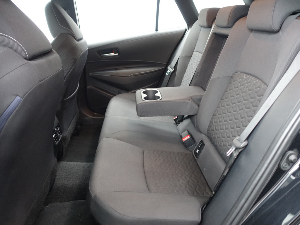 
Toyota Corolla Touring Sports 1.8 Hybrid Business Intro Head Up, Camera, Navi, Stoellverwarming, Clima, Comfort Interieur vol									