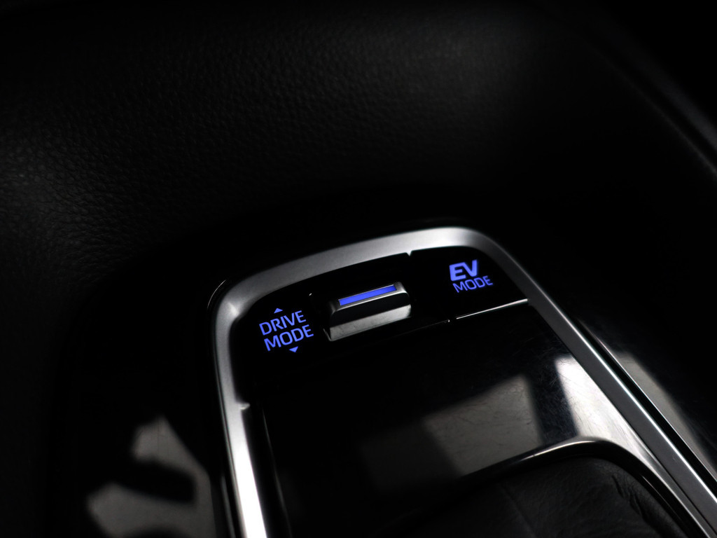 
Toyota Corolla Touring Sports 1.8 Hybrid Active Aut- Camera, Park Assist, Led, Ada Cruise, Clima, Trekhaak vol									